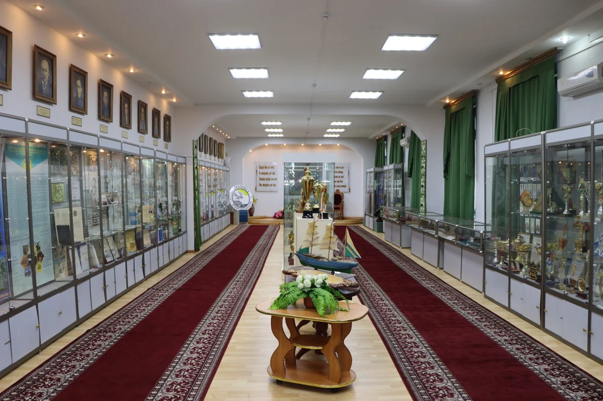 M. Utemisov West Kazakhstan University 9